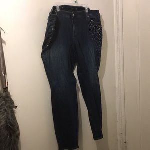 Torrid Premium Jeans. Size 28. Also works for a 26